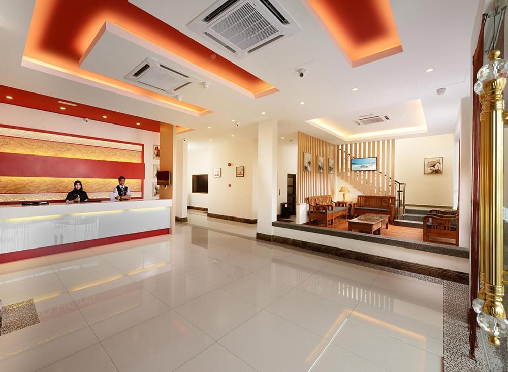 Ernes Hotel Bandar Perda Kampong Permatang Batu Zewnętrze zdjęcie